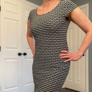 Sharagano geometric pattern dress